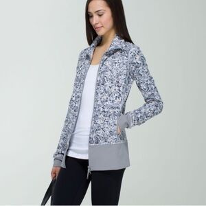 Lululemon nice asana grey spotted jacket rare
